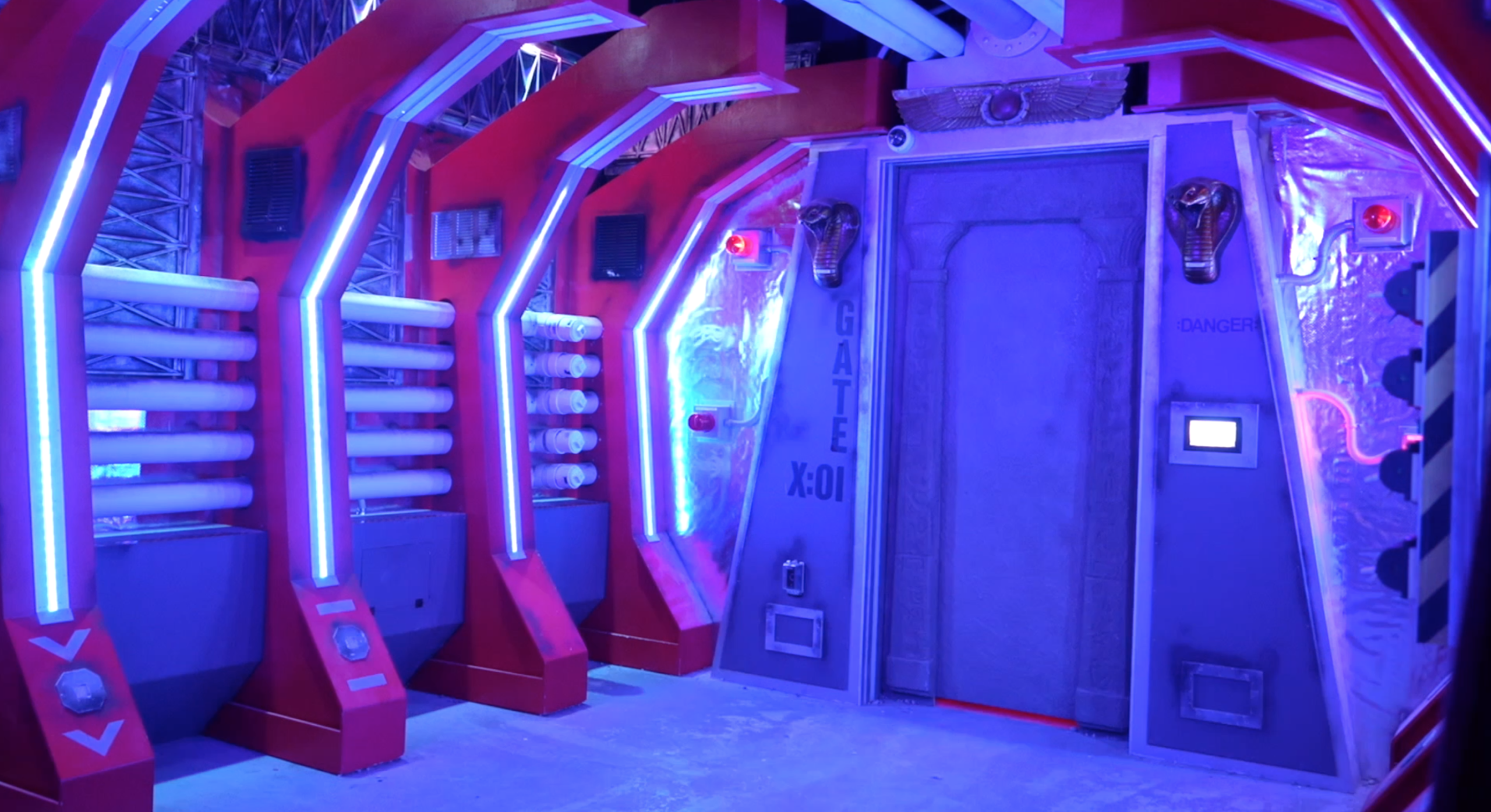 2852x1554bb the gate tomb door with science fiction style walls and lights