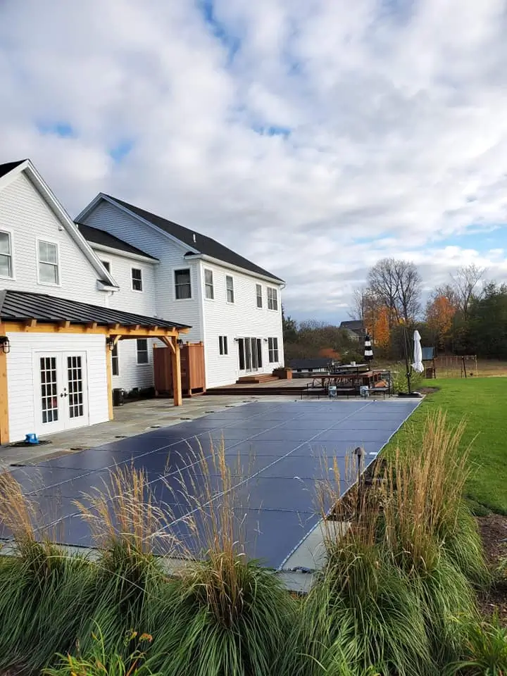 Looploc safety cover blue